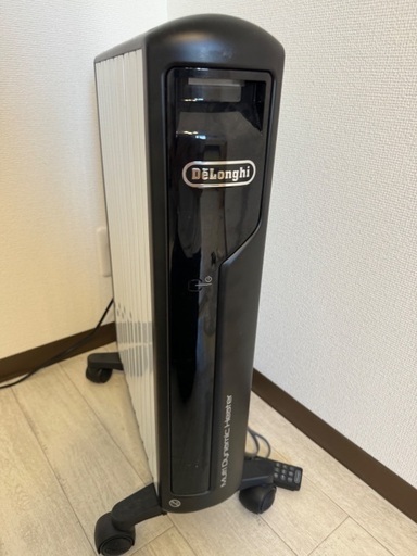 デロンギ　ファンヒーター　リモコン付き