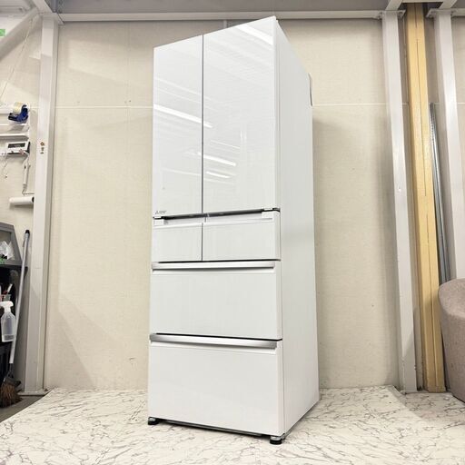 W 17983  MITSUBISHI ガラストップ　大容量6D冷蔵庫  470L ◆大阪市内・東大阪市他 6,000円以上ご購入で無料配達いたします！◆ ※京都・高槻・枚方方面◆神戸・西宮・尼崎方面◆生駒方面、大阪南部方面　それぞれ条件付き無料配送あり！