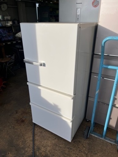 近隣送料無料!! 2ドアだとちょっと足りない方にオススメ!! 激安3ドア冷蔵庫!! AQUA 238L 2021年 AQR-SV24HBK 家電 キッチン家電 冷蔵庫