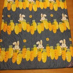 ウサギさん模様のマットレスの画像