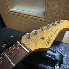 エレキギターとアンプの画像