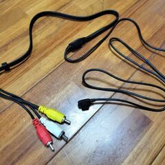 ビデオコード？、片方3ピン 約1.5m RCAピンケーブル AV...