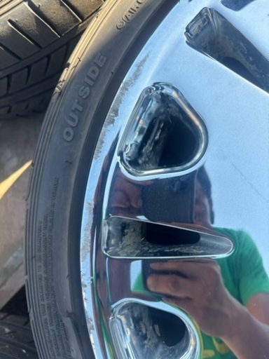 車のパーツ タイヤ、ホイール