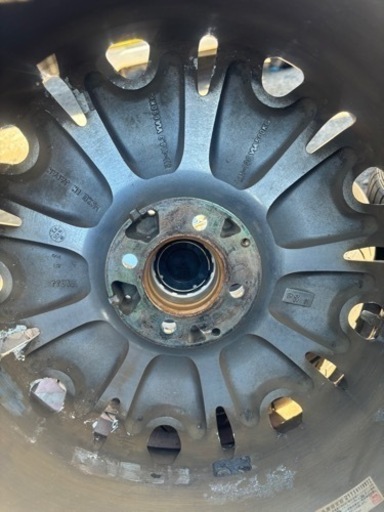 車のパーツ タイヤ、ホイール