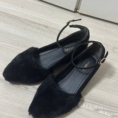 ヘザー　ファーパンプスの画像