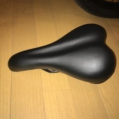 ほぼ新品の6段変速　セミファットタイヤ　20inch 極美品の画像