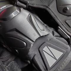 プロテクターの画像