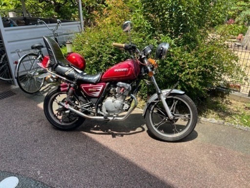 バイク スズキ　gn125h カスタム車両