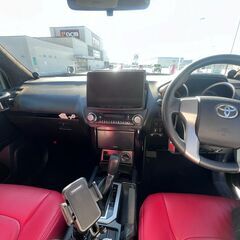 トヨタランドクルーザープラド中期　リフトアップ済み社外ホイール１１インチナビ付の画像