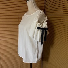 【人気】GRL 肩あきトップス Mサイズの画像