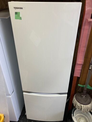 ☆中古￥9,800！TOSHIBA　170㍑2ドア冷蔵庫　家電　2018年製　GR-P17BS(W)型　幅48㎝ｘ奥行58㎝ｘ高さ137㎝　【BE176】