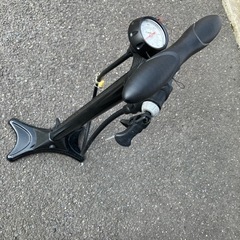 自転車空気入れ