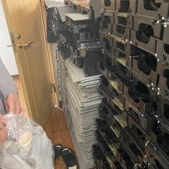 床下配線 OAフロア タイルカーペットの画像
