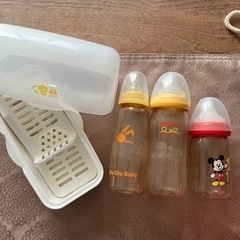 哺乳瓶と消毒器　説明書付き