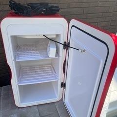 小型冷蔵庫の画像
