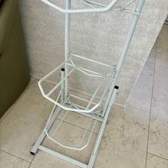 ウォーターサーバー🚰ボトルラックの画像
