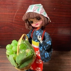 【昭和レトロ】葡萄娘　人形　甲府　温泉葡萄郷　箱付き　天然石付き