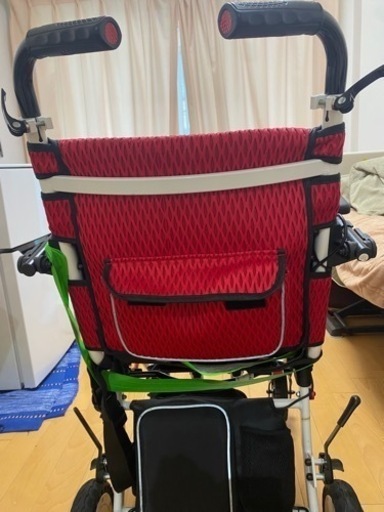 軽量　電動車椅子