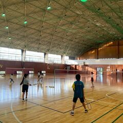 バドミントンジュニアクラス（小・中学生/月・火曜夕方～）の画像