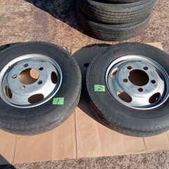 205/80 R 17.5 商談中トヨタコースタータイヤホイール...