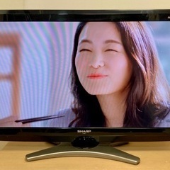 SHARP 32型液晶テレビ　LC-32E7の画像