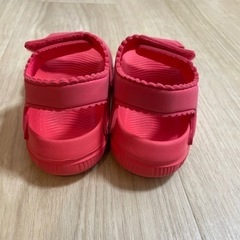 子供用　　サンダルの画像