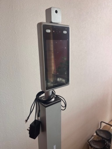 本日より3日限定値引きアクセス コントロール カメラ iHM42-2T07-T5-EN サーマルAIカメラ (中古品)