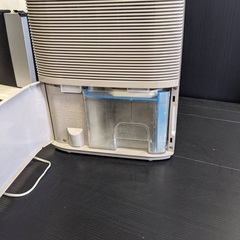 【お譲り先決まりました】除湿器（動作しますが一応ジャンク）の画像