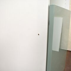 【9/14受渡終了】≪yt1357ジ限≫ IKEA/イケア BESTÅ/ベストー 扉付き収納棚 幅60cm 高さ129cm キャビネット カラーボックス 組立済 加工穴あり 現状品 60512-04の画像