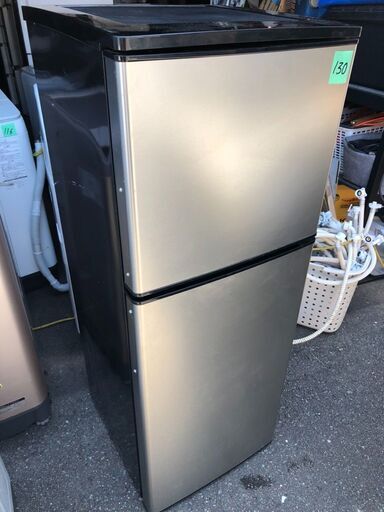 NO130❗️北九州市内配送無料 アズマ 冷蔵庫 136L 2ドア MR-ST136A シルバー 2019年製 一人暮らし 洗浄・除菌済み