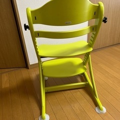 木製ハイチェア
