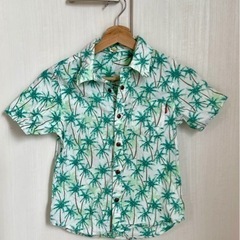♡ムージョンジョン　アロハシャツ　130　柄シャツ♡
