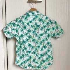 ♡ムージョンジョン　アロハシャツ　130　柄シャツ♡の画像