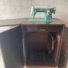 家電 生活家電 ミシンの画像