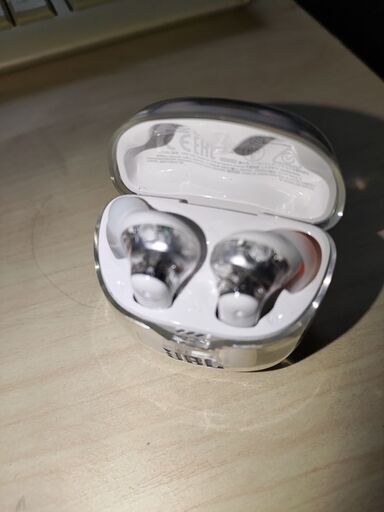 6月6日迄　JBL TUNE FREX GHOST