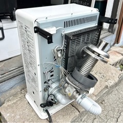 札幌市内配送可 美品 21年12月製 サンポット FF式温風石油ストーブ FF-4211TL S 木造11畳/コンクリート18畳  の画像