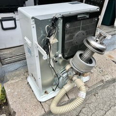 札幌市内配送可 19年5月製 コロナ FF式温風石油ストーブ FF-VG42SA 木造11畳/コンクリート18畳 の画像