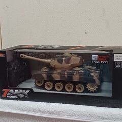 取引決定！　タンクモデル　戦車ラジコン(キャタピラ駆動式)