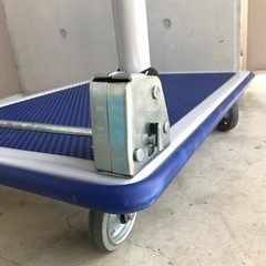 お値下げ中です！TRUSCO 業務用台車　ドンキーカート　150kg対応の画像
