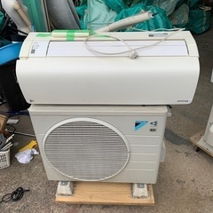 DAIKIN ダイキン　ルームエアコン ATC28TSE4-W 　2.8KW　リモコン付き