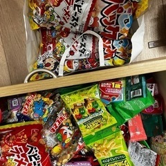 お菓子　いろいろ　大量