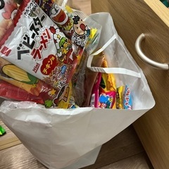 お菓子　いろいろ　大量の画像