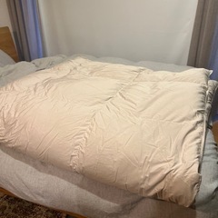 羽毛布団　ダブルサイズ