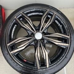車のパーツ タイヤ、ホイールの画像
