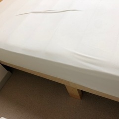 ベッド＋マットレスの画像