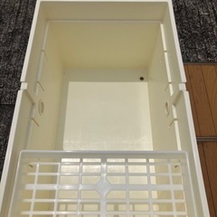 床下点検口と床下収納庫　取り外し品の画像