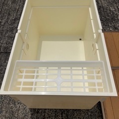 床下点検口と床下収納庫　取り外し品の画像