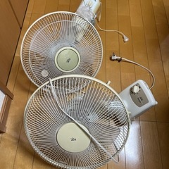 扇風機2台まとめて壁付けタイプ金具付