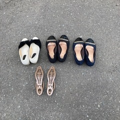 女性用の靴