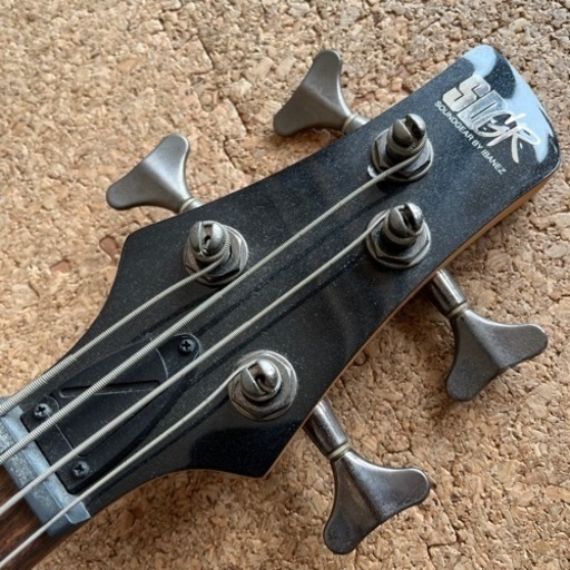 IBANEZ ベース